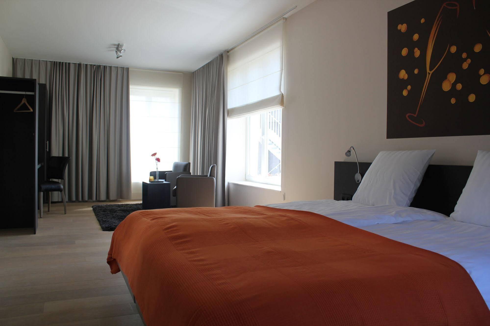 Hotel L'O De Vie Синт-Трёйден Экстерьер фото